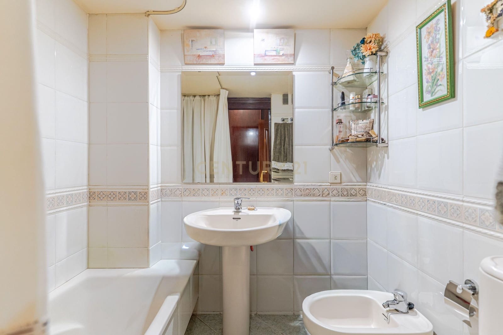 4 soveværelse Lejlighed til salg i Granada by med swimmingpool - € 375.000 (Ref: 9487155)