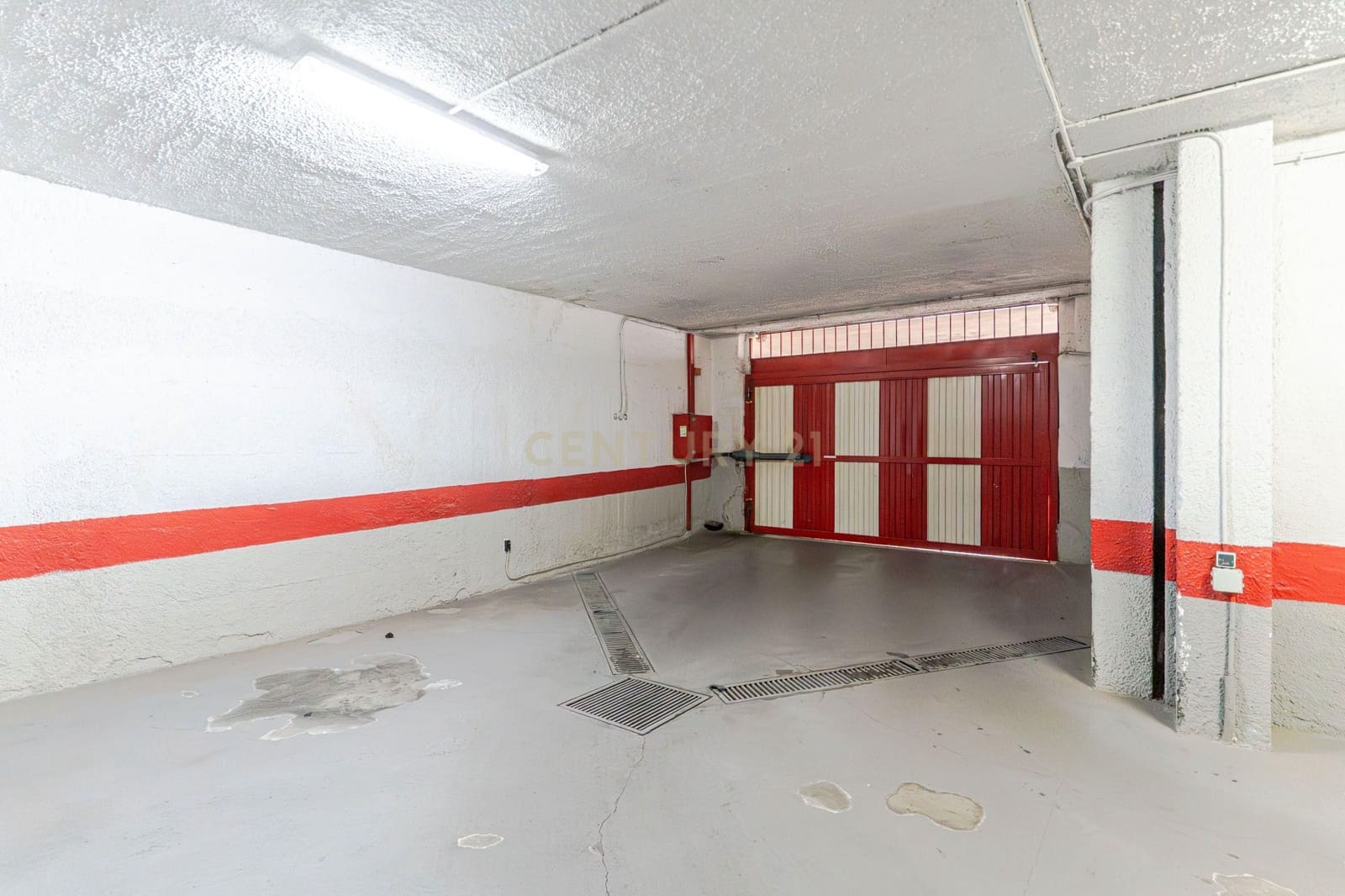 4 soveværelse Lejlighed til salg i Granada by med swimmingpool - € 375.000 (Ref: 9487155)