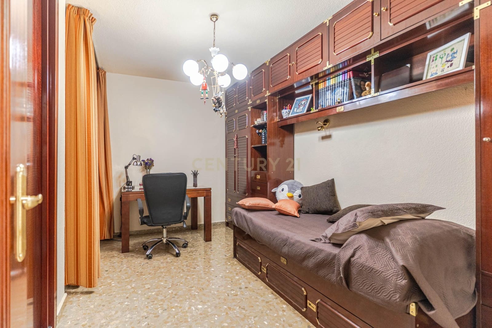 4 soveværelse Lejlighed til salg i Granada by med swimmingpool - € 375.000 (Ref: 9487155)