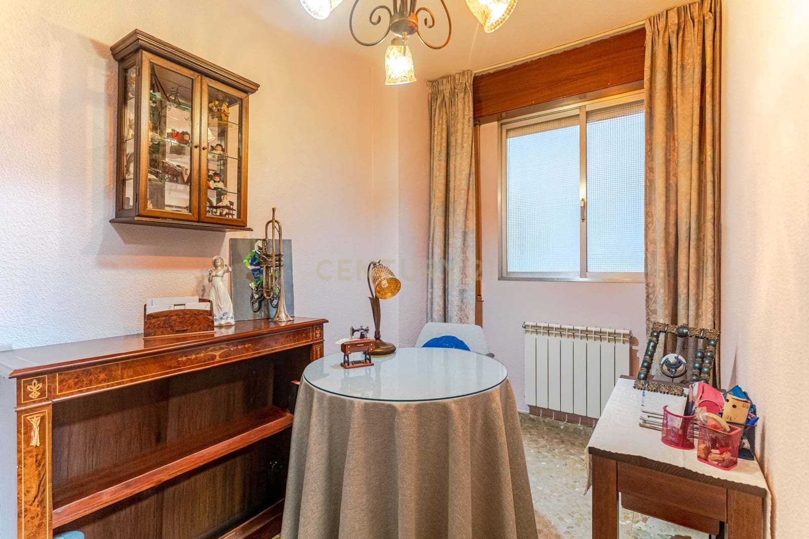 4 soveværelse Lejlighed til salg i Granada by med swimmingpool - € 375.000 (Ref: 9487155)