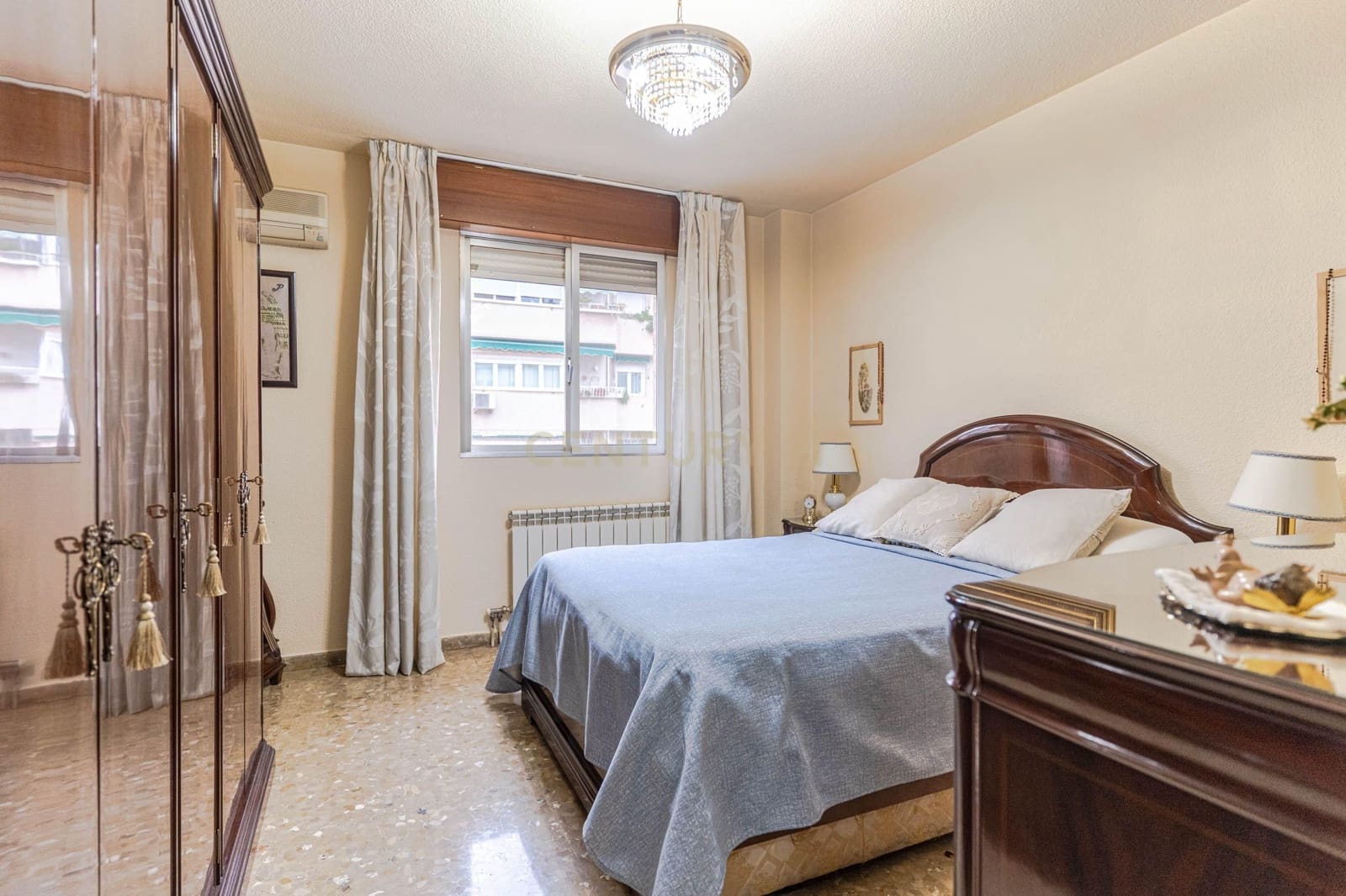 4 soveværelse Lejlighed til salg i Granada by med swimmingpool - € 375.000 (Ref: 9487155)