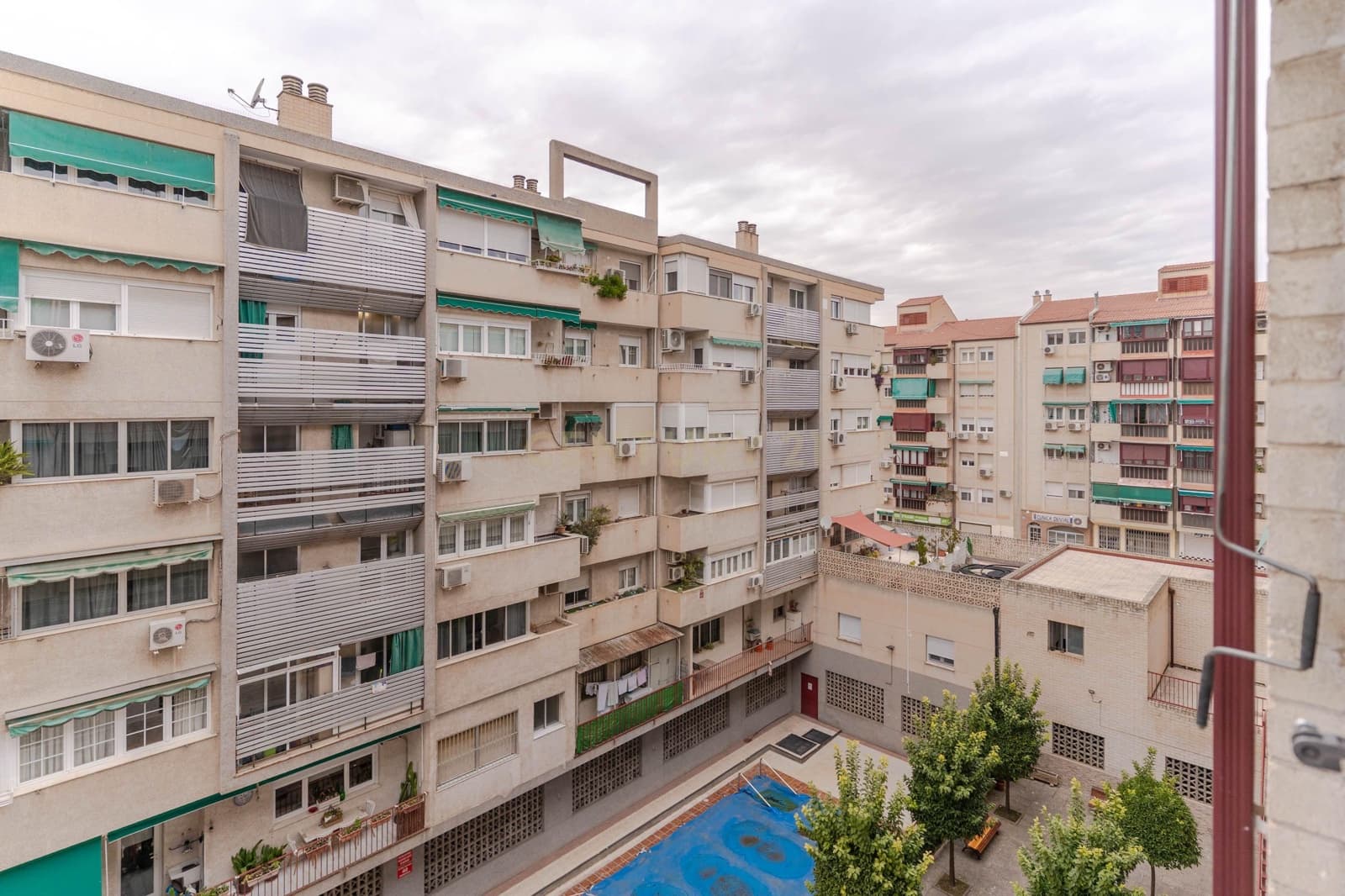 4 soveværelse Lejlighed til salg i Granada by med swimmingpool - € 375.000 (Ref: 9487155)