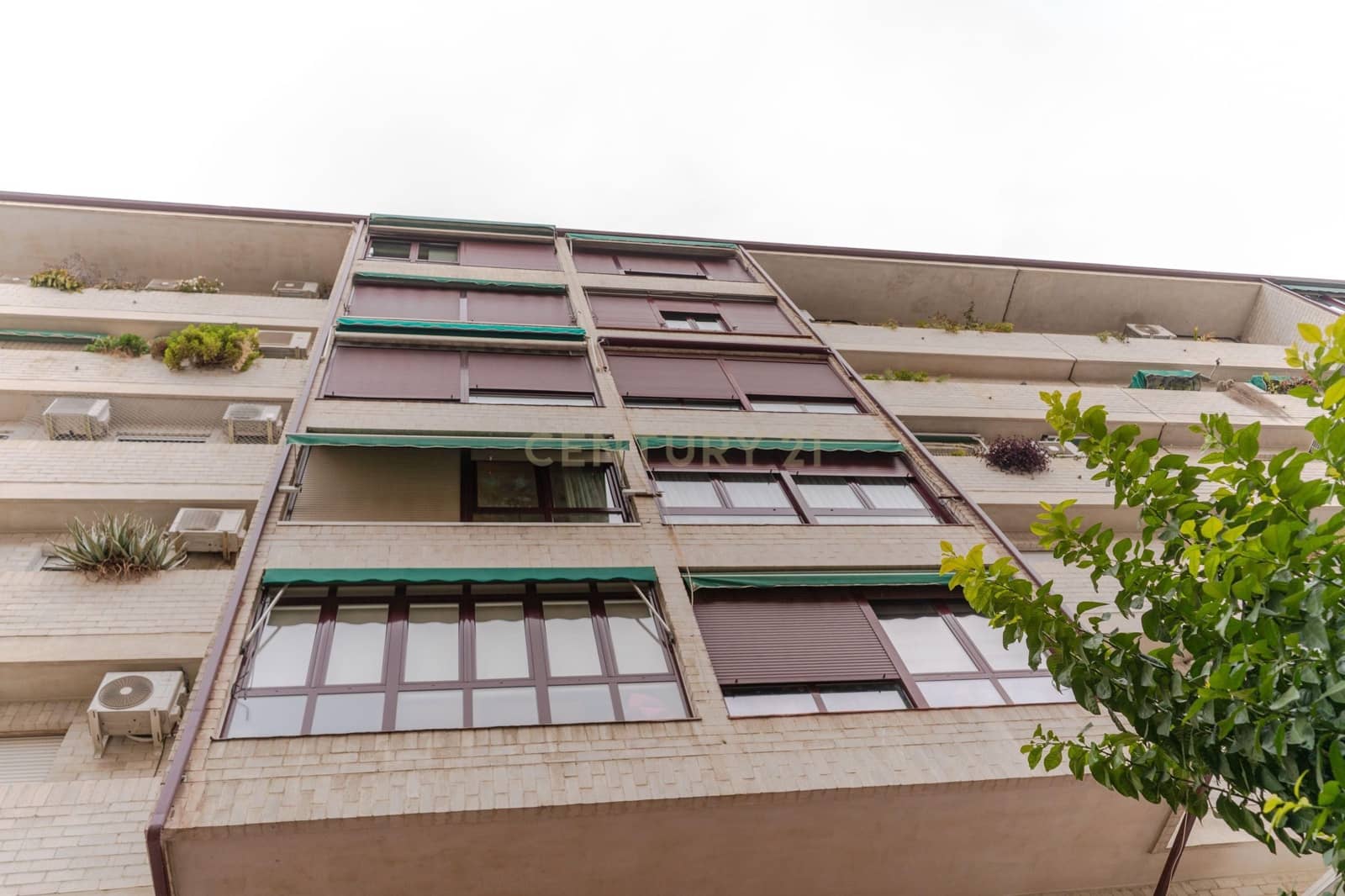 4 soveværelse Lejlighed til salg i Granada by med swimmingpool - € 375.000 (Ref: 9487155)