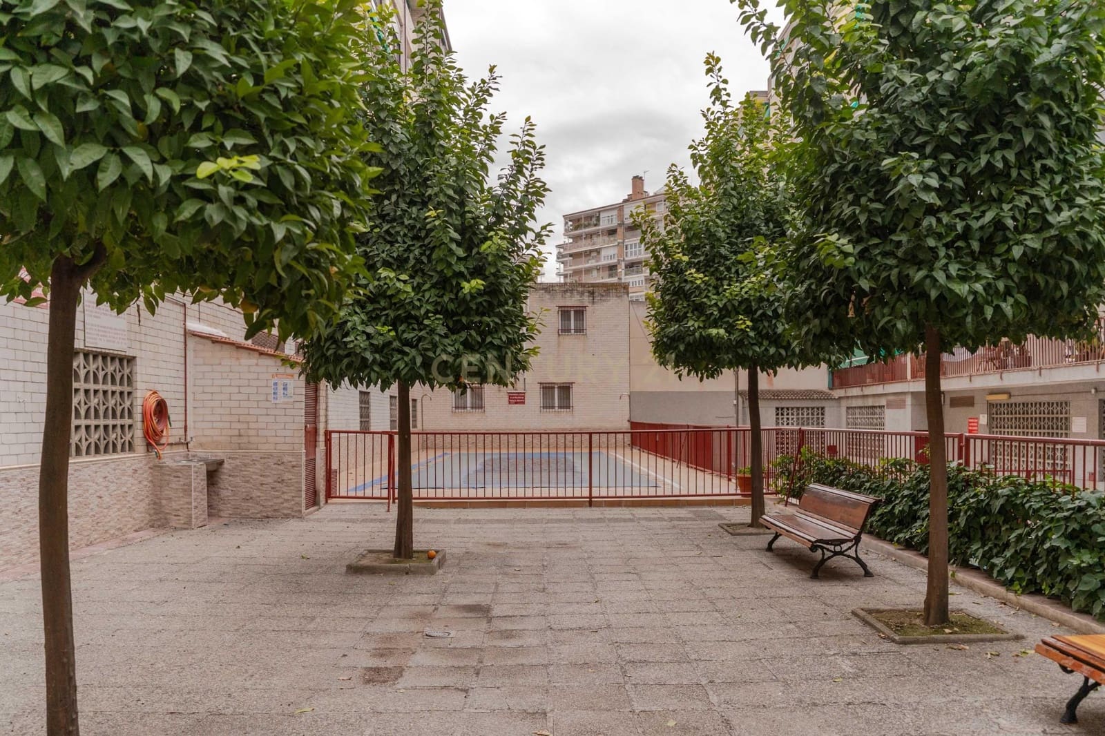 4 soveværelse Lejlighed til salg i Granada by med swimmingpool - € 375.000 (Ref: 9487155)