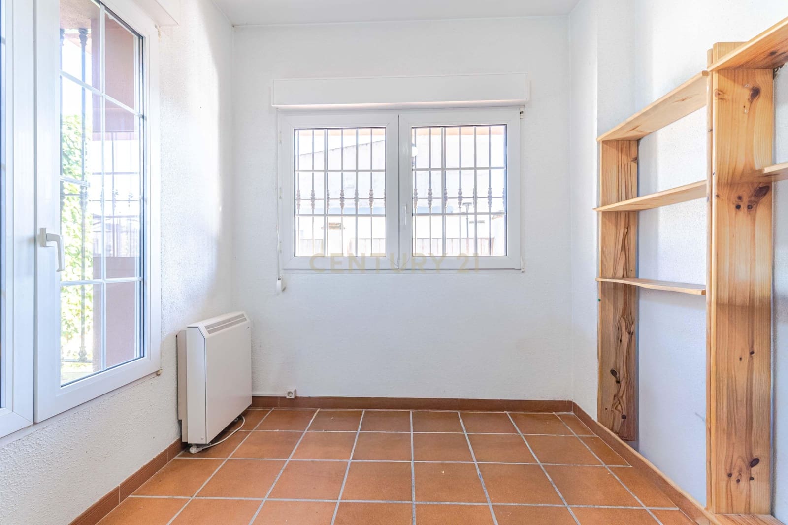 Chalet de 5 habitaciones en Illora en venta con piscina garaje - 260.000 € (Ref: 9487156)