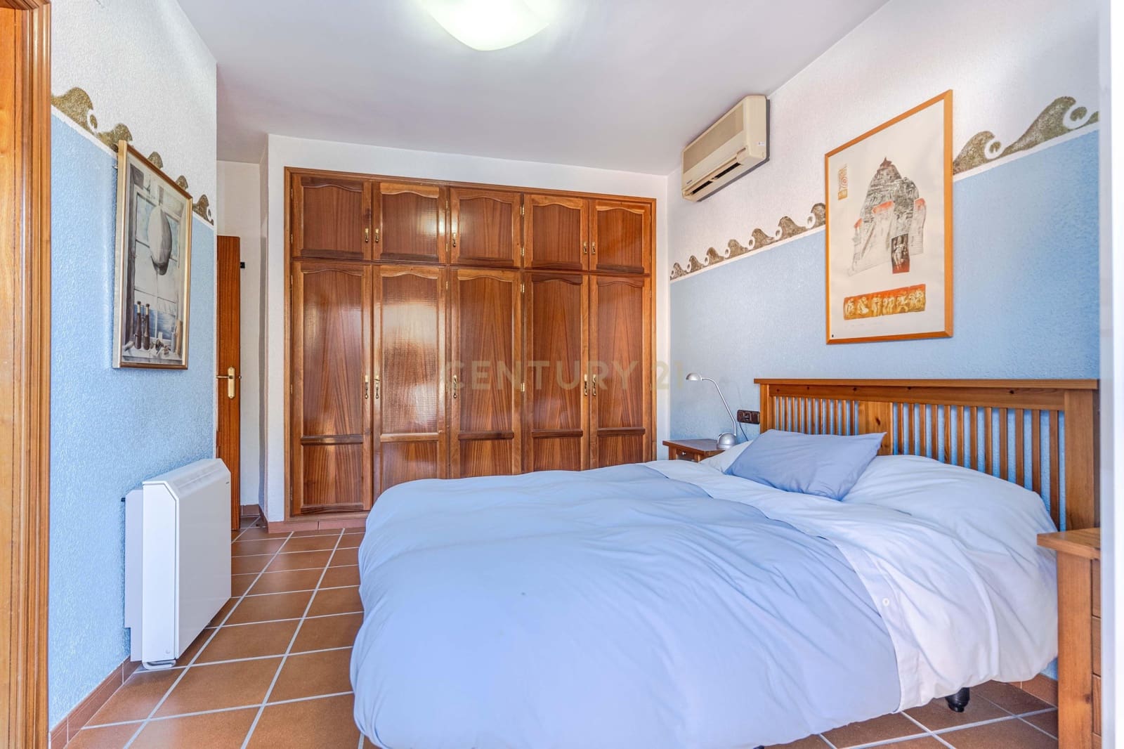 Chalet de 5 habitaciones en Illora en venta con piscina garaje - 260.000 € (Ref: 9487156)