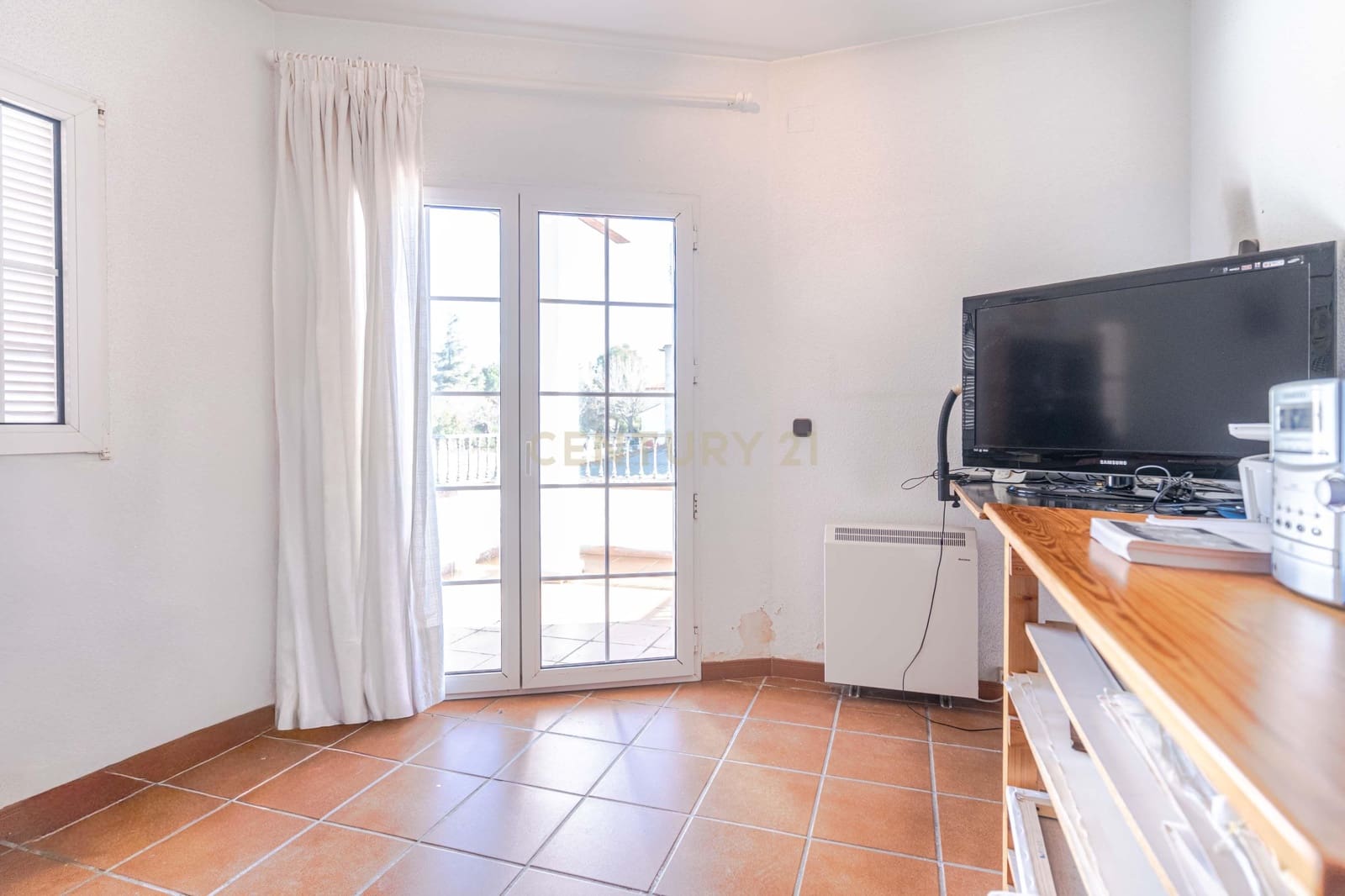 Chalet de 5 habitaciones en Illora en venta con piscina garaje - 260.000 € (Ref: 9487156)