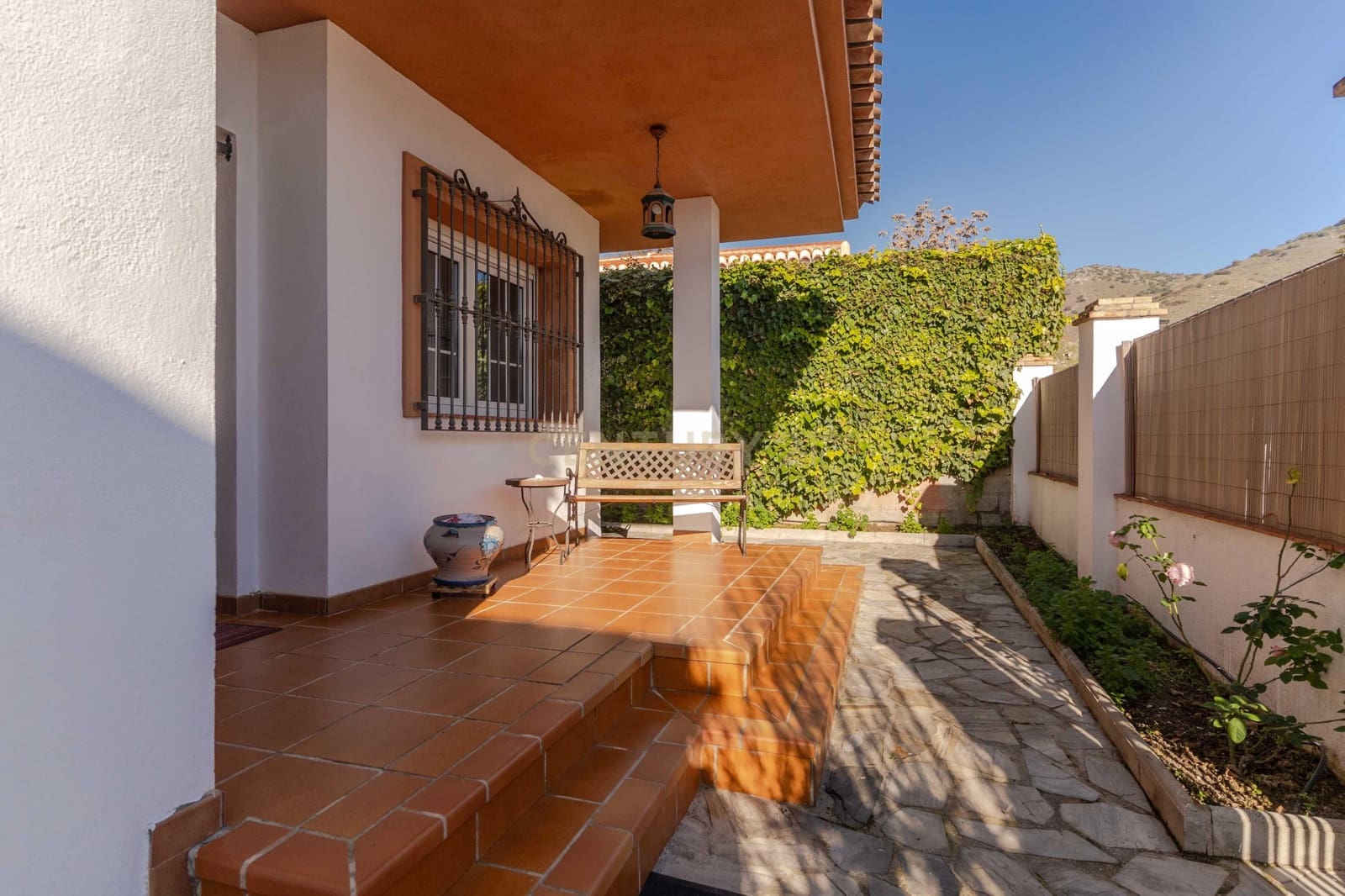 Chalet de 5 habitaciones en Illora en venta con piscina garaje - 260.000 € (Ref: 9487156)