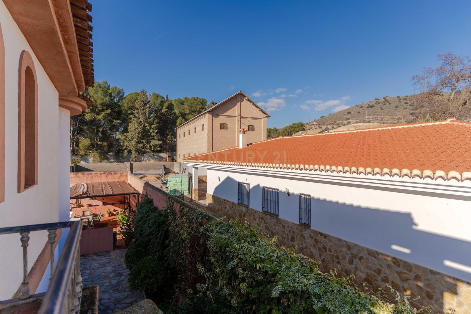 Chalet de 5 habitaciones en Illora en venta con piscina garaje - 260.000 € (Ref: 9487156)