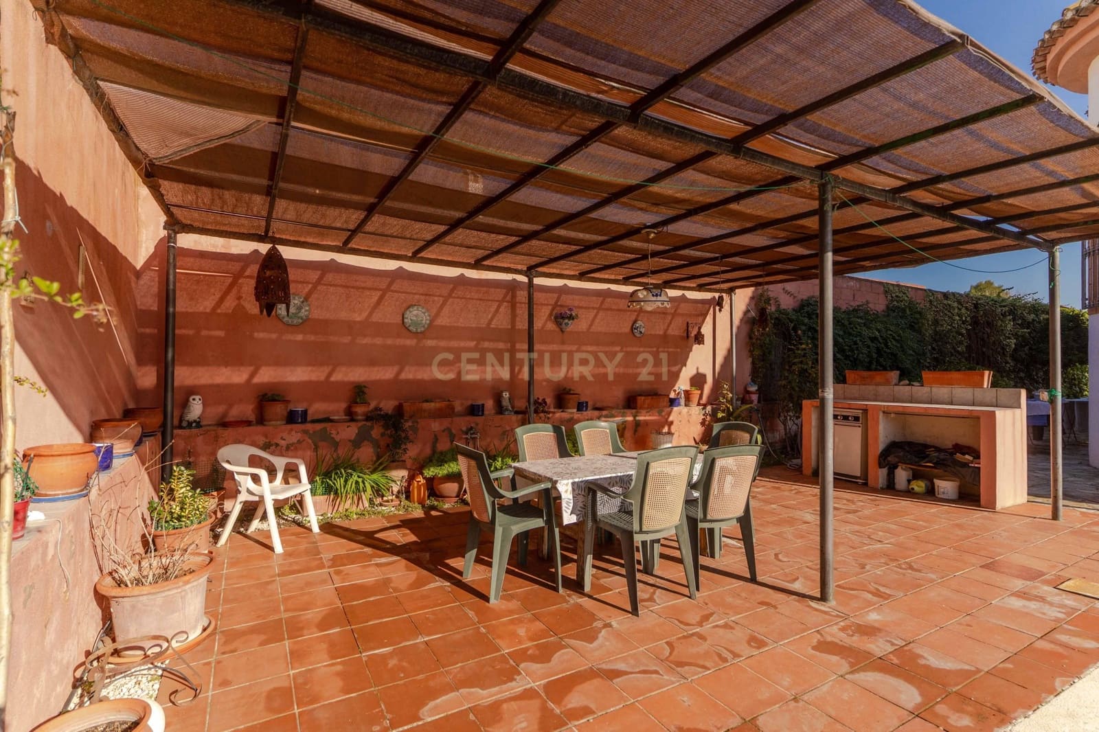 Chalet de 5 habitaciones en Illora en venta con piscina garaje - 260.000 € (Ref: 9487156)