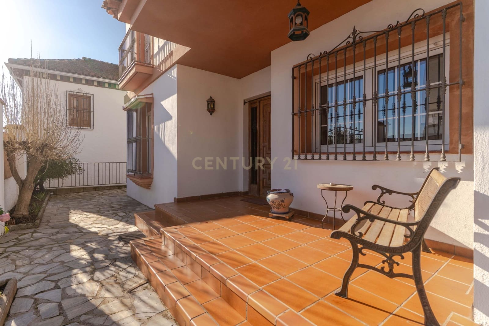 Chalet de 5 habitaciones en Illora en venta con piscina garaje - 260.000 € (Ref: 9487156)
