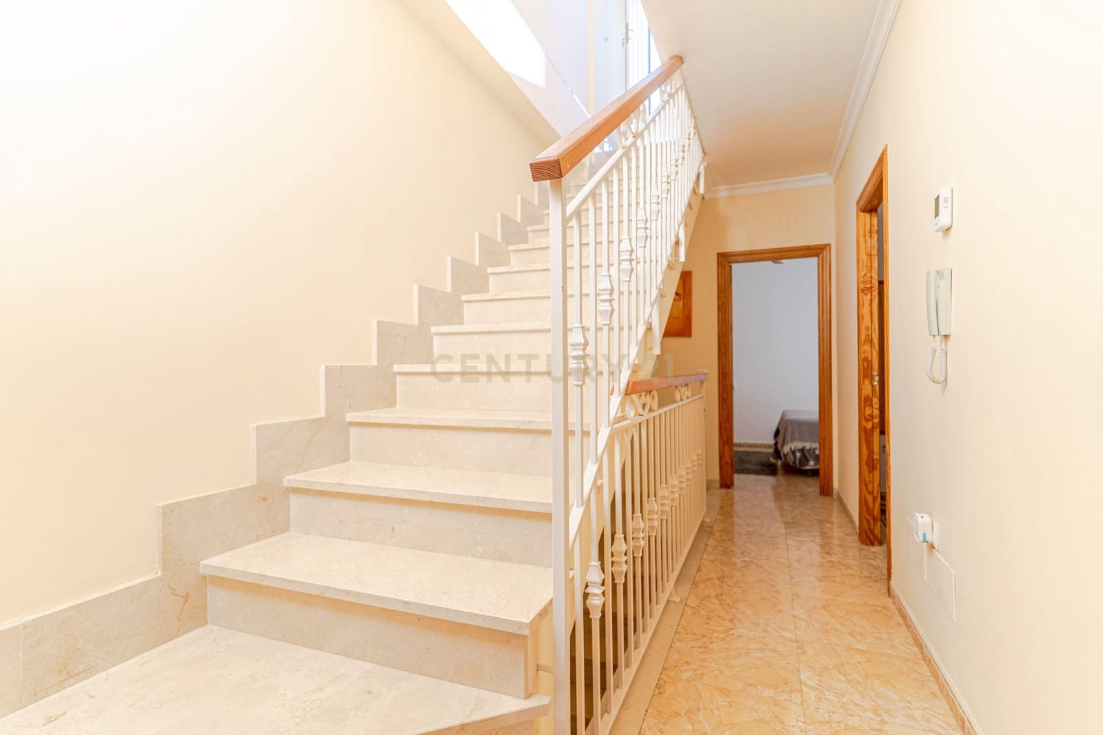 3 bedroom Townhouse for sale in Adra - € 114,900 (Ref: 9487211)