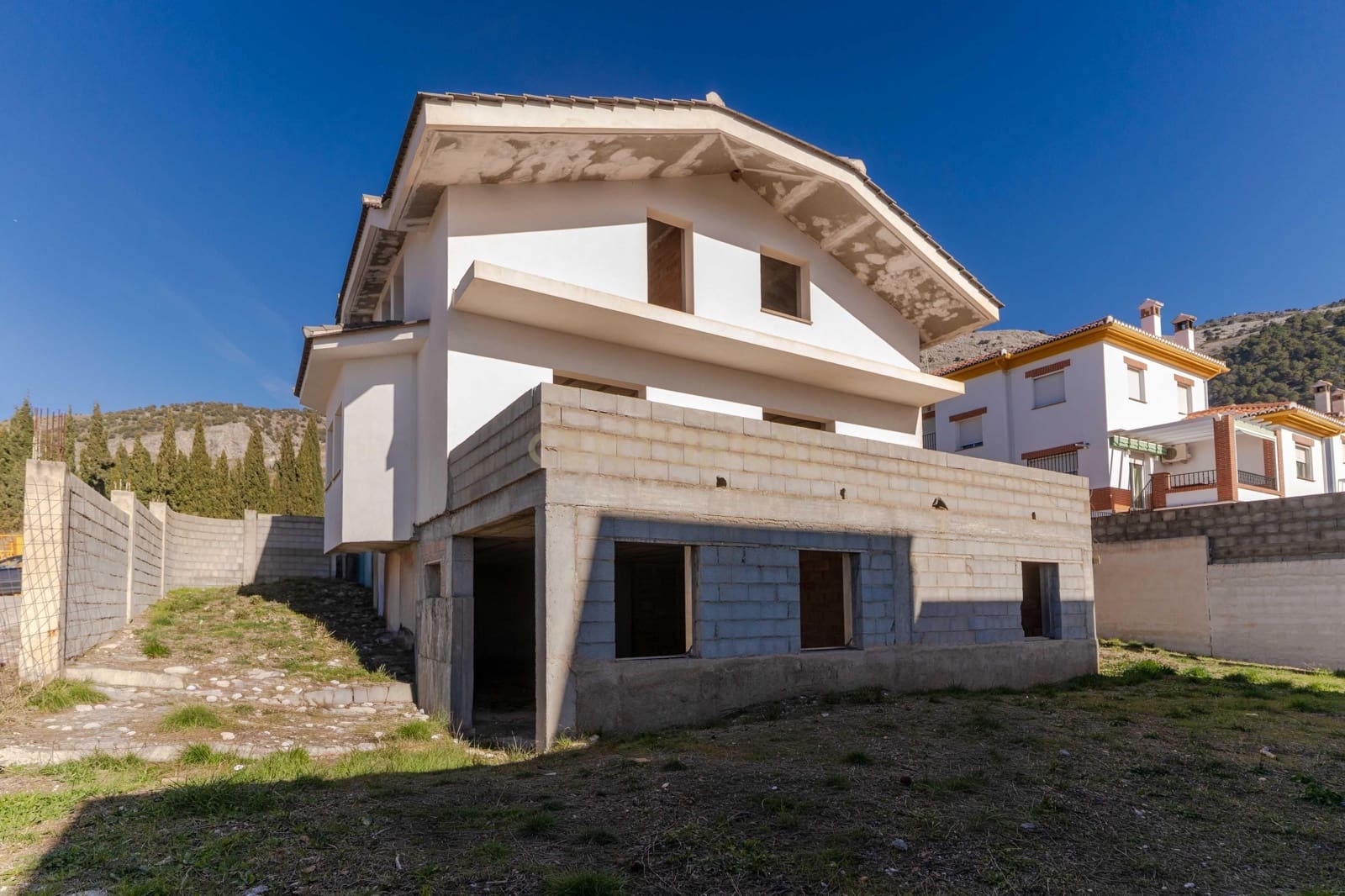 Villa/Maison à vendre à Alfacar - 199 900 € (Ref: 9495576)