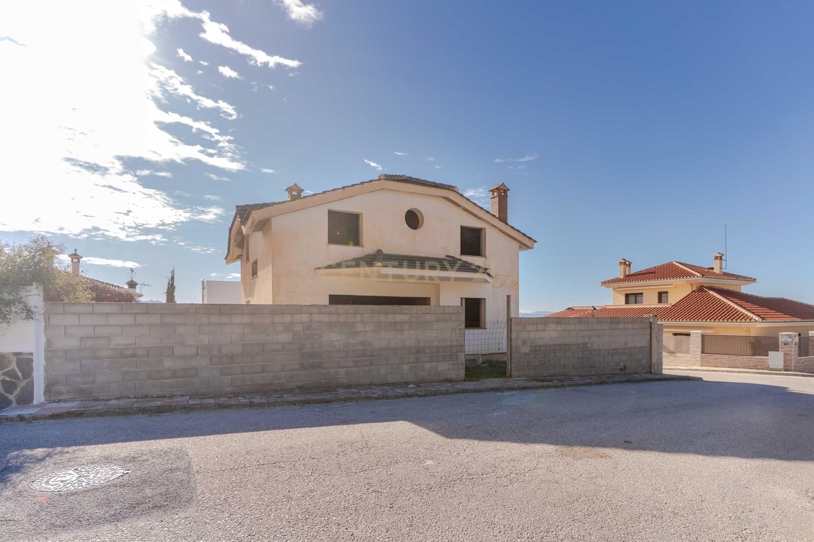 Villa/Maison à vendre à Alfacar - 199 900 € (Ref: 9495576)