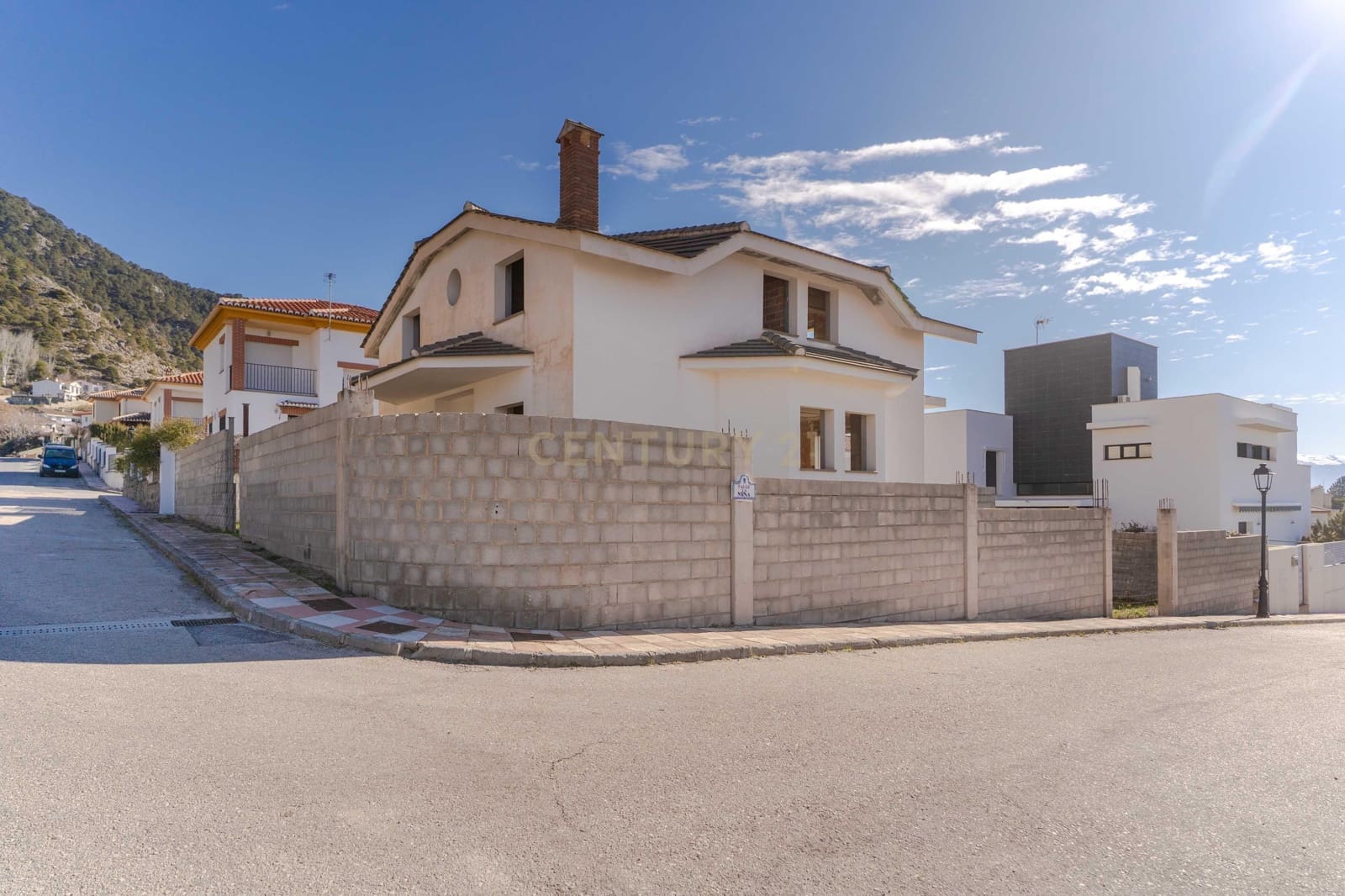 Villa/Maison à vendre à Alfacar - 199 900 € (Ref: 9495576)