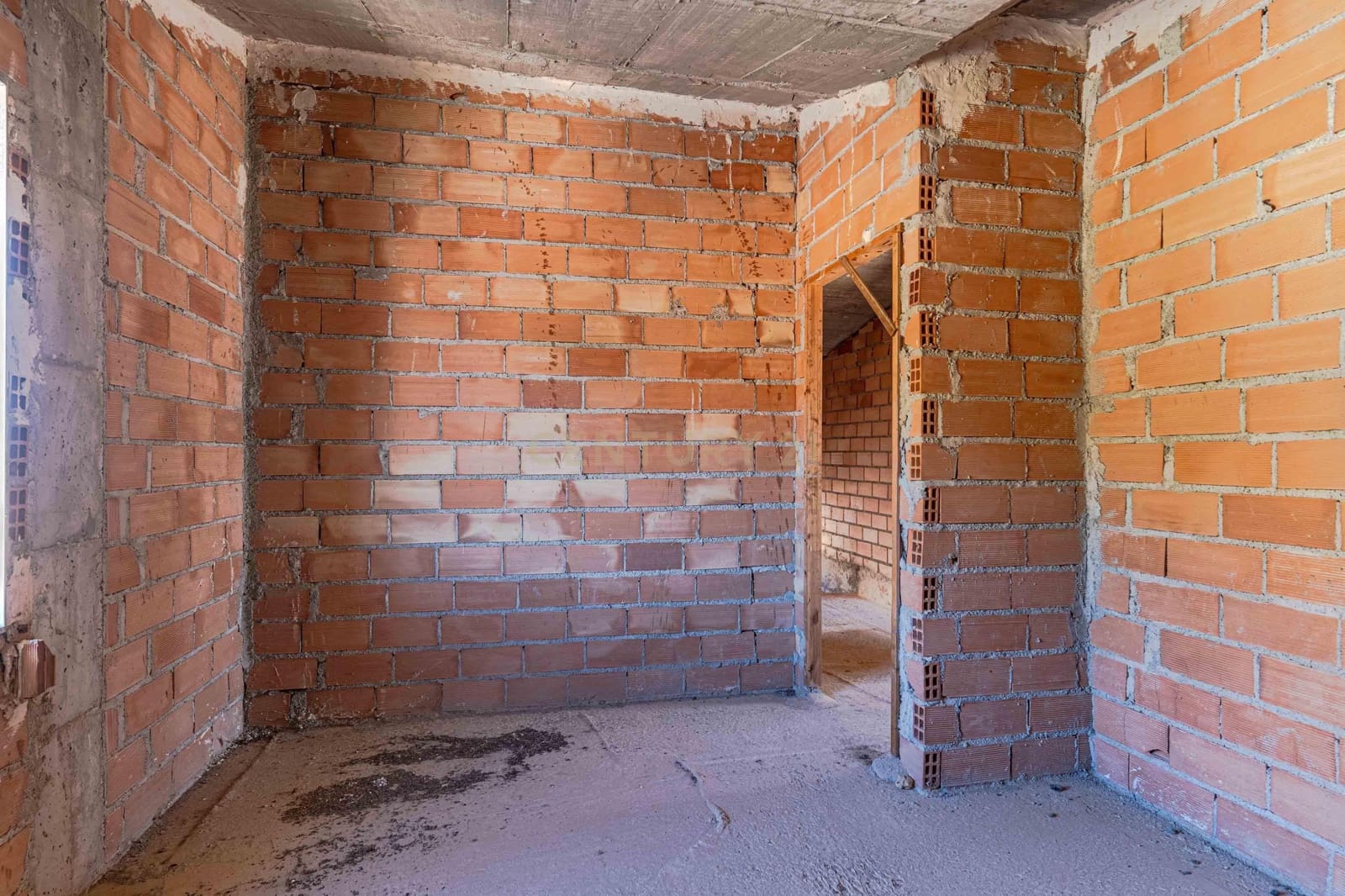 Villa/Maison à vendre à Alfacar - 199 900 € (Ref: 9495576)