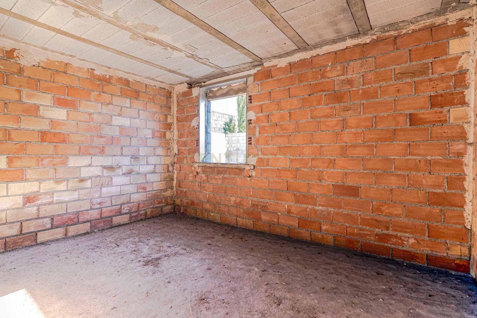 Villa/Maison à vendre à Alfacar - 199 900 € (Ref: 9495576)