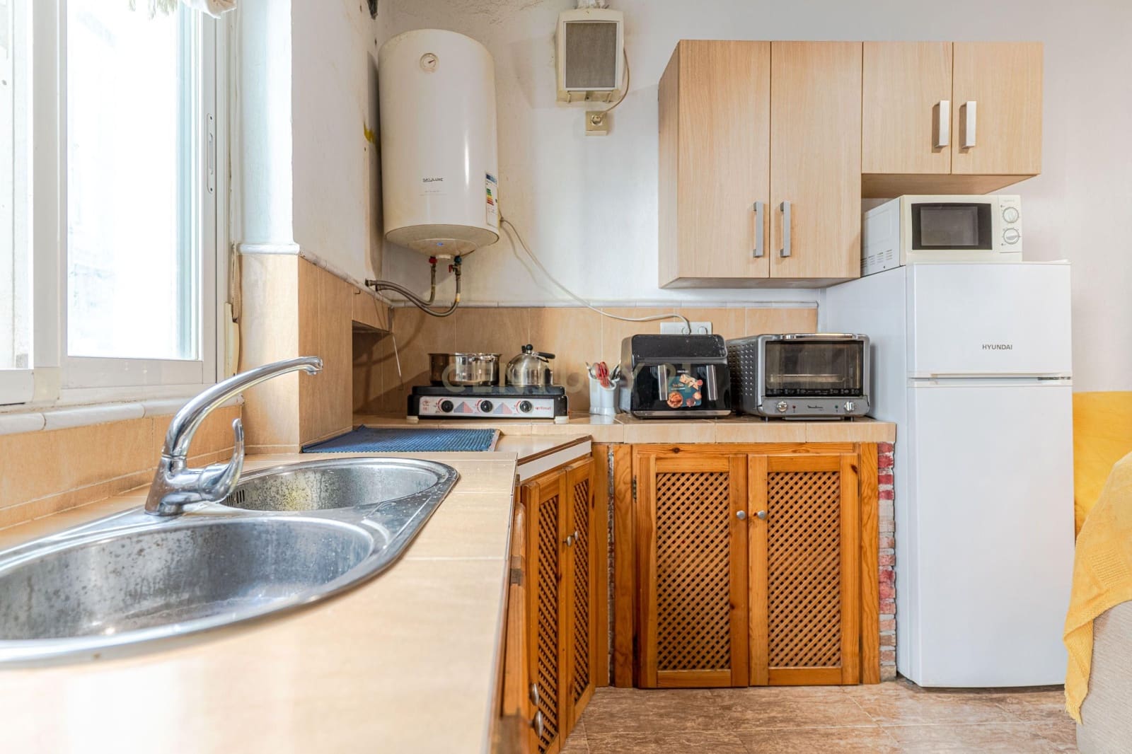 Commercial for sale in Salobrena - € 119,000 (Ref: 9500397)