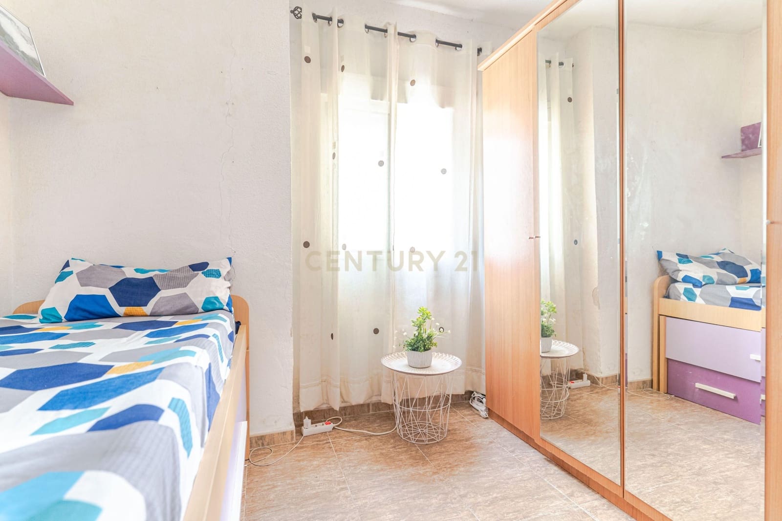 Commercial for sale in Salobrena - € 119,000 (Ref: 9500397)