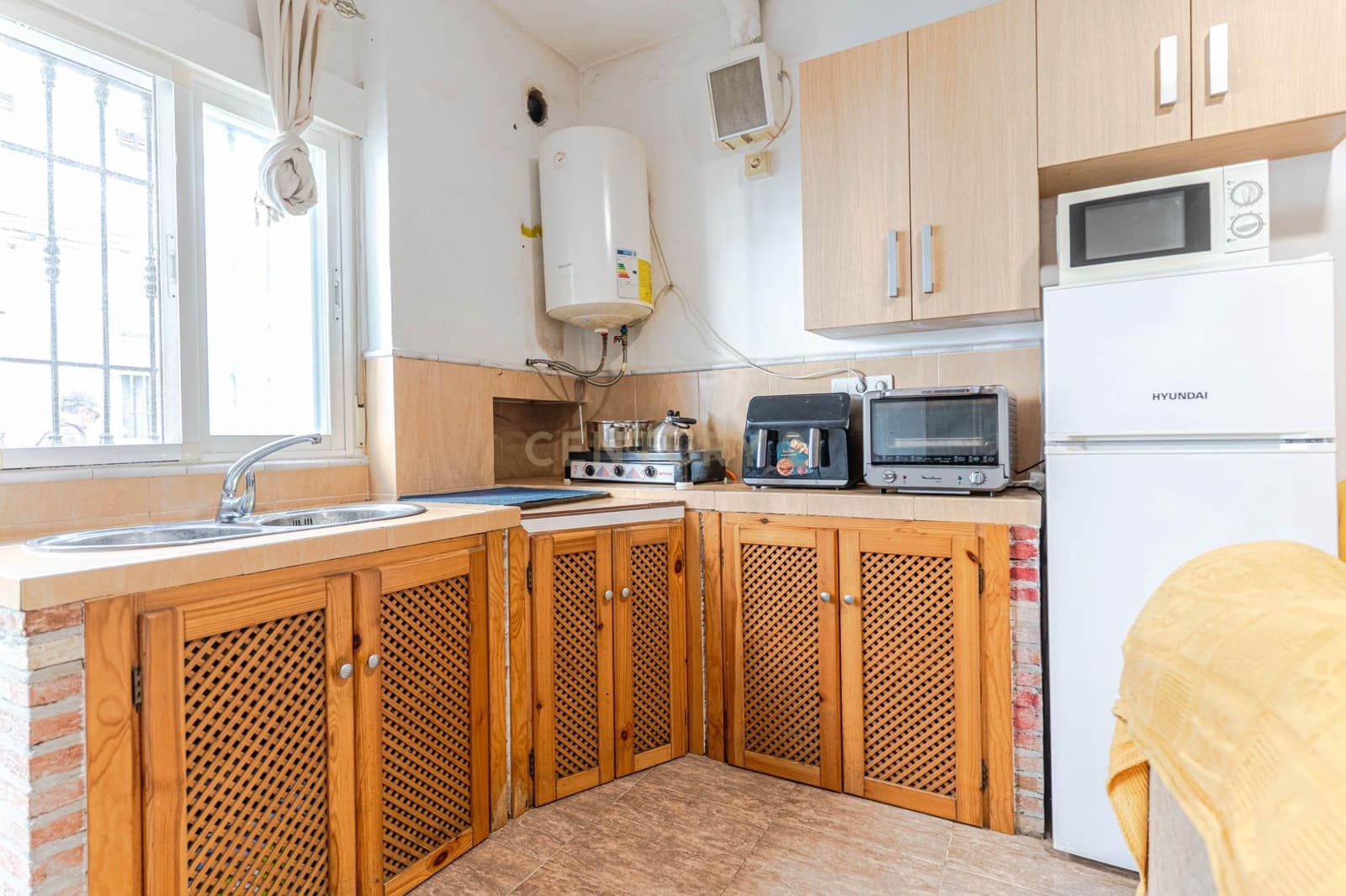 Commercial for sale in Salobrena - € 119,000 (Ref: 9500397)