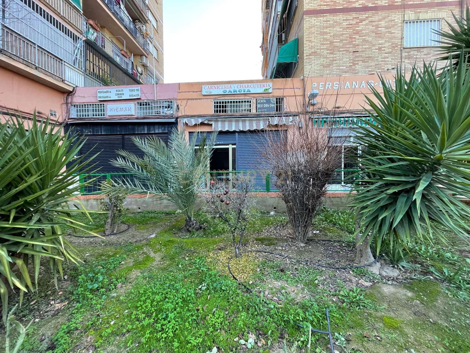 Erhverv til salg i Granada by - € 90.000 (Ref: 9503117)