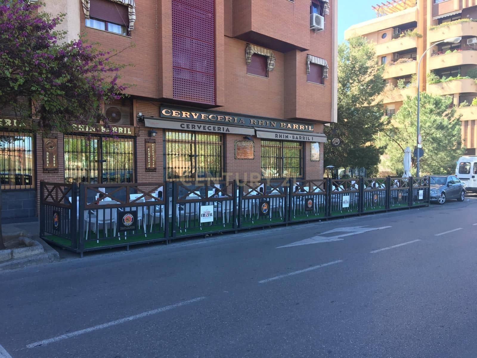 Commercieel te koop in Granada stad - € 230.000 (Ref: 9503445)