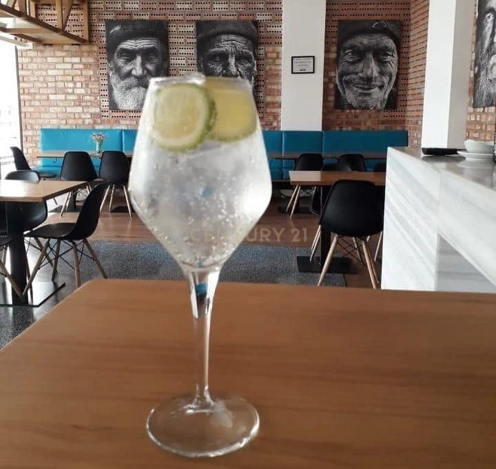 Komercyjne na sprzedaż w Miasto Grenada - 79 000 € (Ref: 9503447)