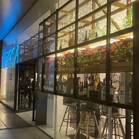 Komercyjne na sprzedaż w Campus de la Salud, Miasto Grenada - 79 000 € (Ref: 9503447)