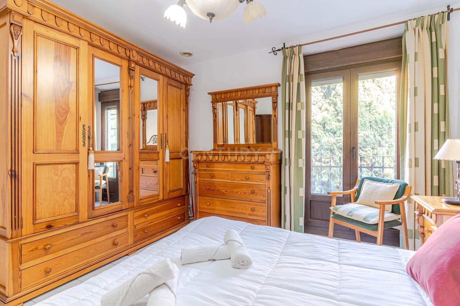 2 sovrum Lägenhet till salu i Granada stad med garage - 260 000 € (Ref: 9503448)