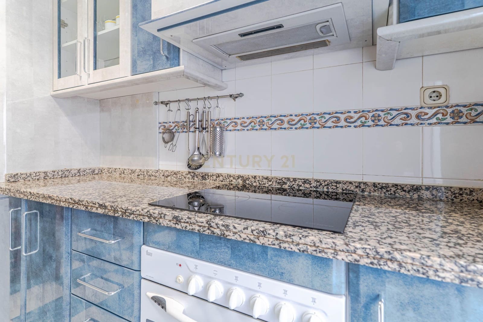 2 sovrum Lägenhet till salu i Granada stad med garage - 260 000 € (Ref: 9503448)