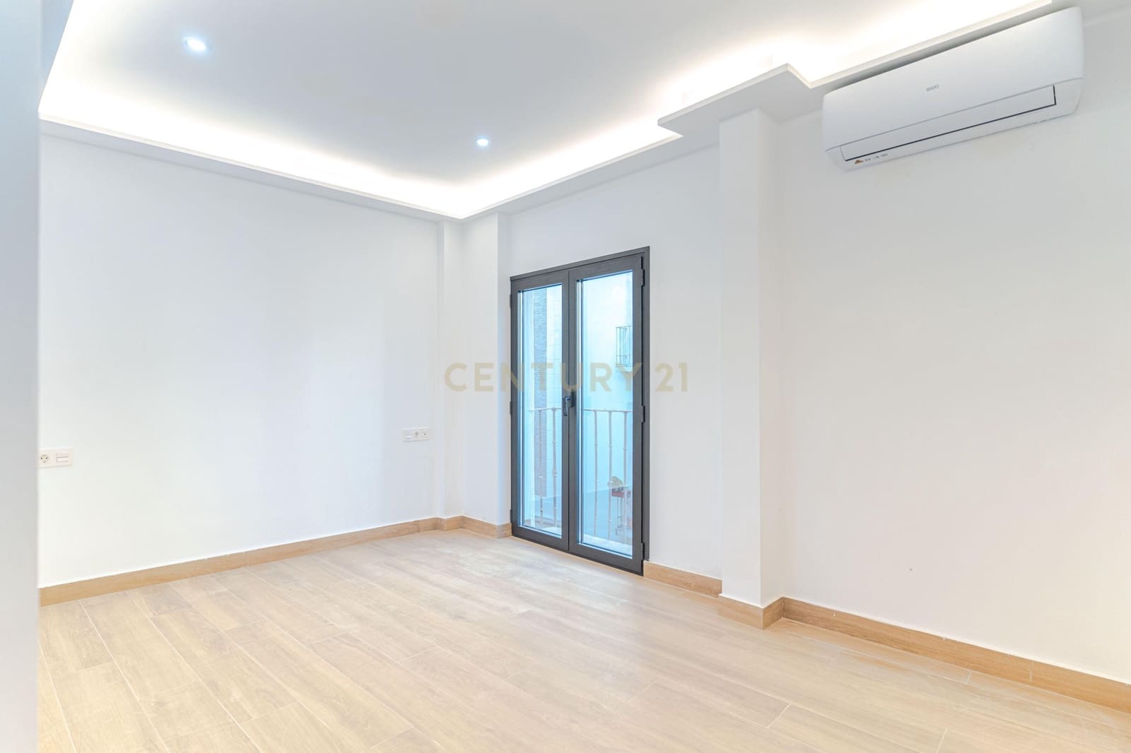 5 sypialnia Biznes na sprzedaż w Miasto Grenada - 835 000 € (Ref: 9510155)