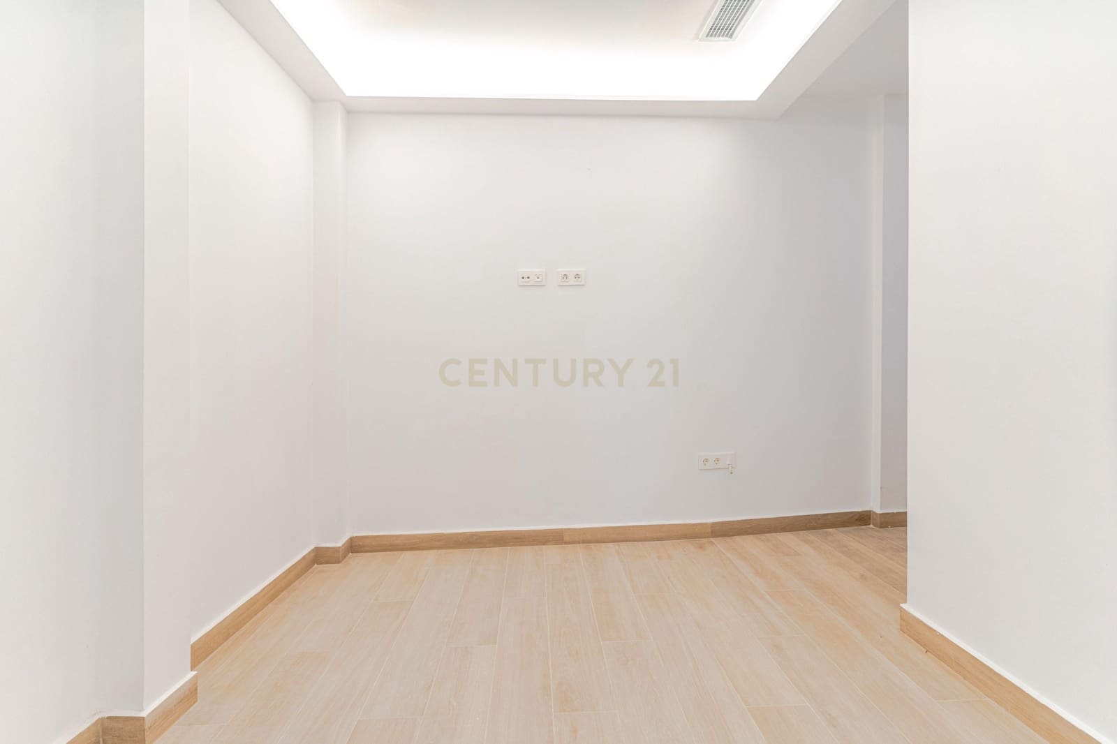 5 sypialnia Biznes na sprzedaż w Miasto Grenada - 835 000 € (Ref: 9510155)