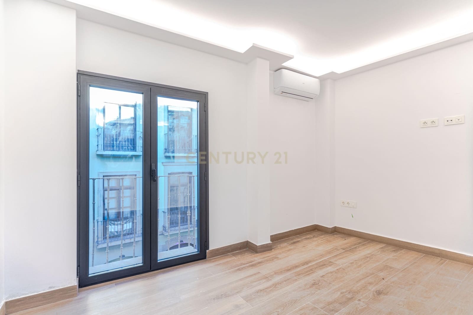 5 sypialnia Biznes na sprzedaż w Miasto Grenada - 835 000 € (Ref: 9510155)