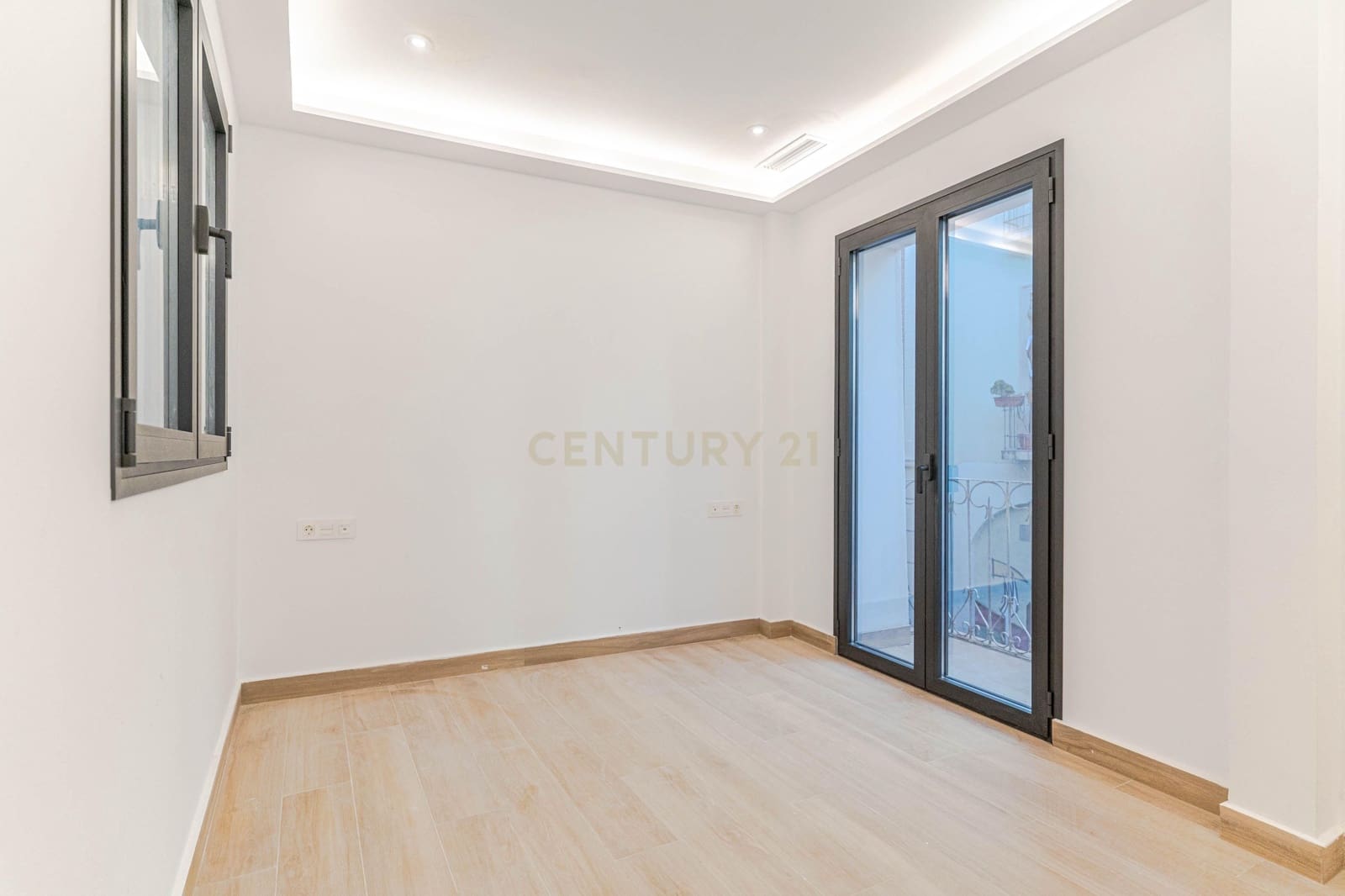 5 sypialnia Biznes na sprzedaż w Miasto Grenada - 835 000 € (Ref: 9510155)