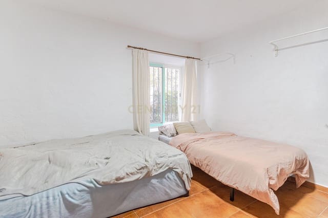 3 quarto Quinta/Casa Rural para venda em Almuñécar com piscina - 380 000 € (Ref: 9524918)