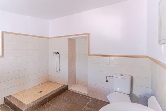 3 quarto Quinta/Casa Rural para venda em Almuñécar com piscina - 380 000 € (Ref: 9524918)