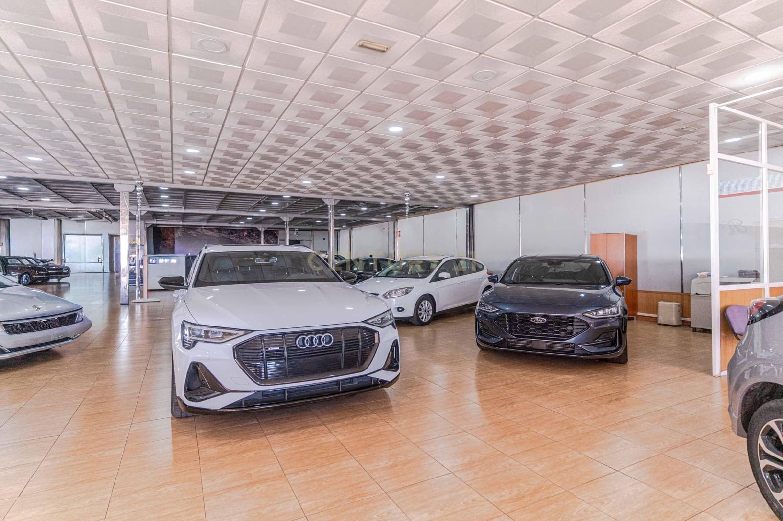 Kommersiell til salgs i Albolote - € 790 000 (Ref: 9524919)