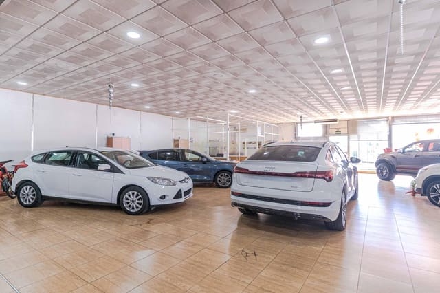 Kommersiell til salgs i Albolote - € 790 000 (Ref: 9524919)