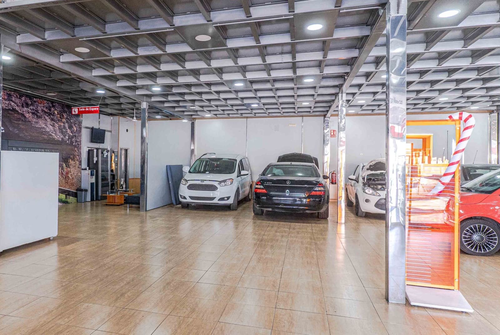 Kommersiell til salgs i Albolote - € 790 000 (Ref: 9524919)