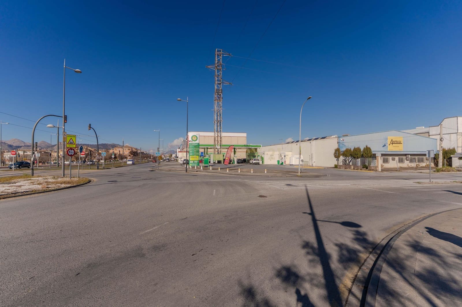 Kommersiell til salgs i Albolote - € 790 000 (Ref: 9524919)