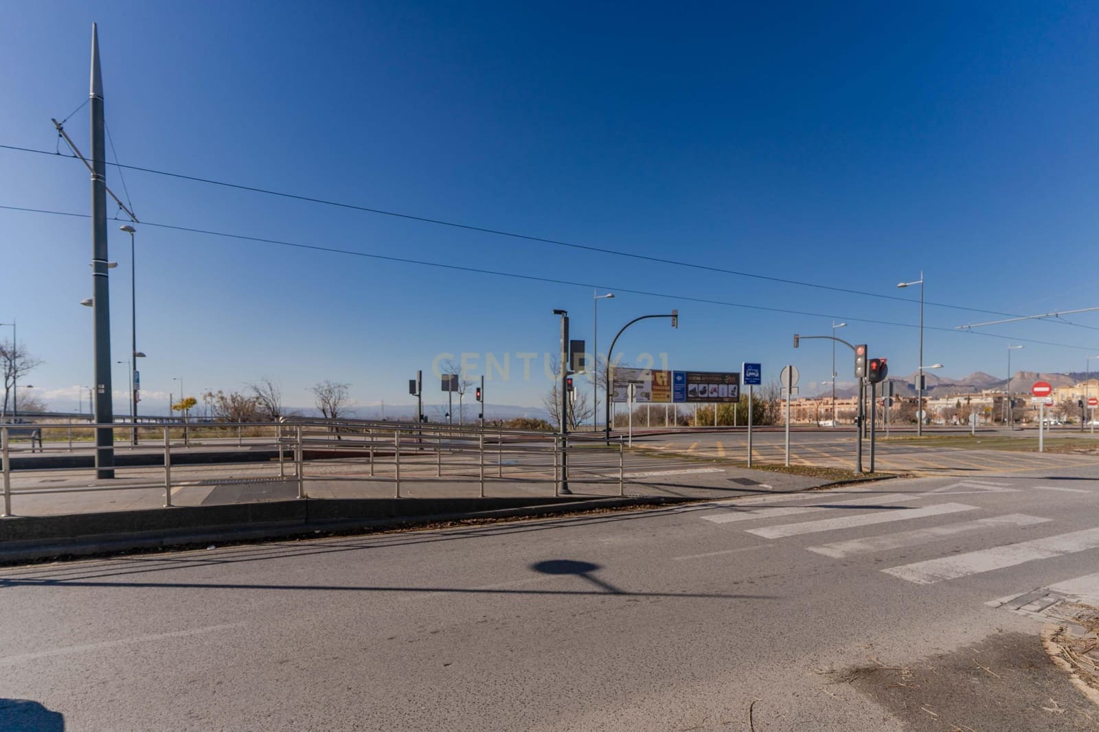 Kommersiell til salgs i Albolote - € 790 000 (Ref: 9524919)