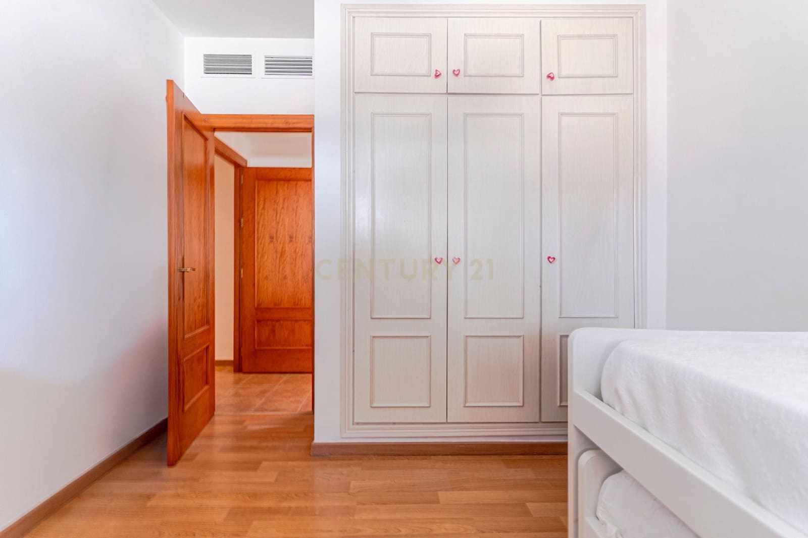 Chalet de 5 habitaciones en Almuñécar en venta con piscina - 750.000 € (Ref: 9531993)