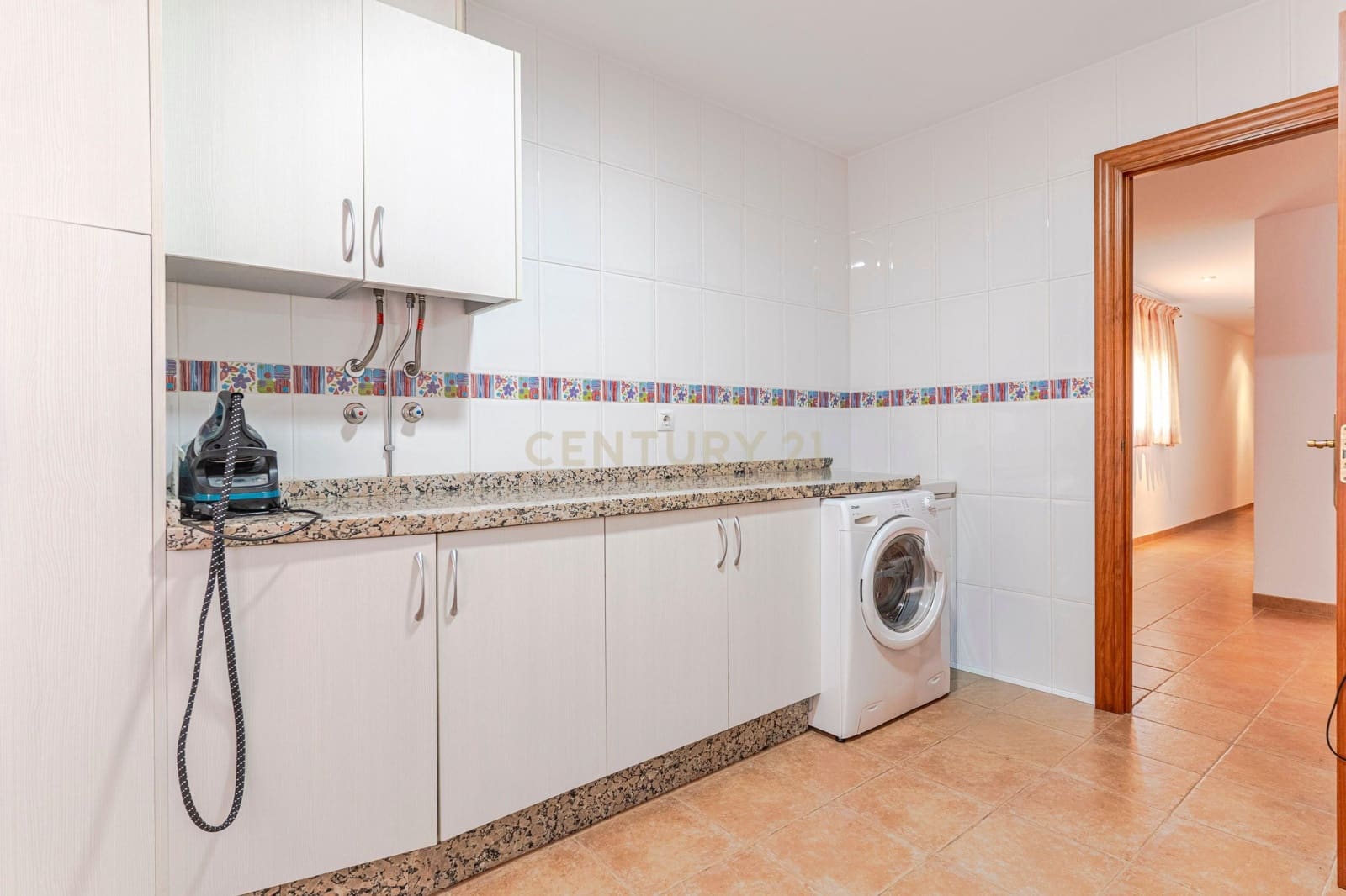 Chalet de 5 habitaciones en Almuñécar en venta con piscina - 750.000 € (Ref: 9531993)