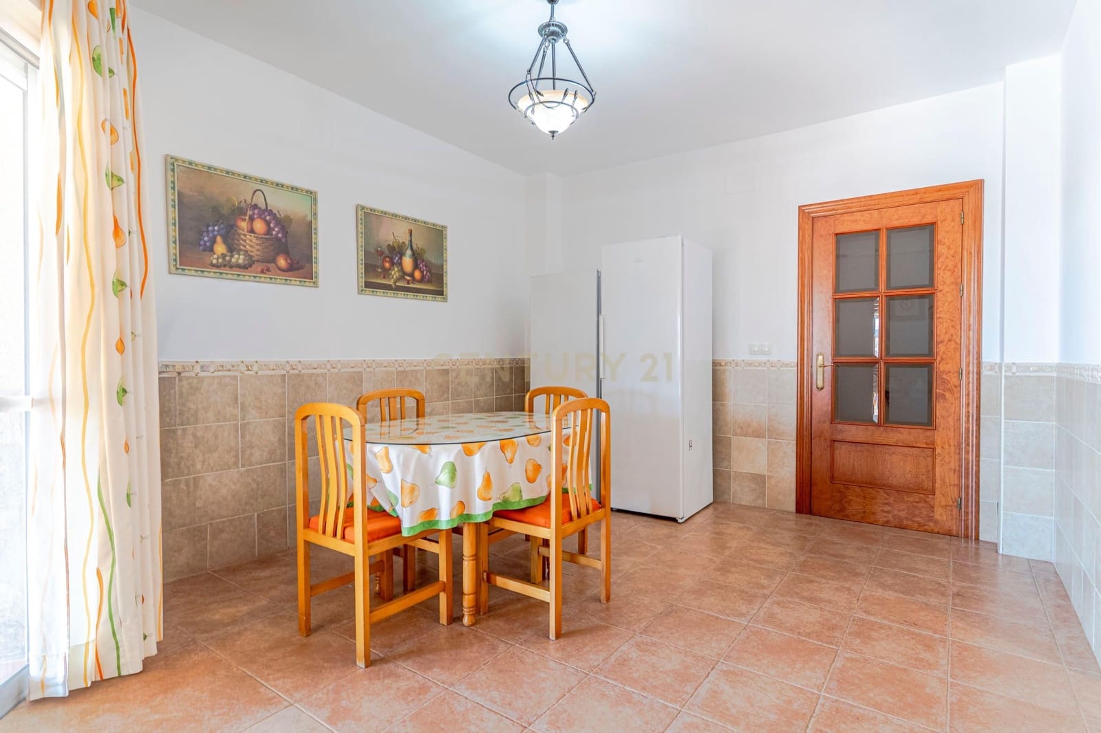 Chalet de 5 habitaciones en Almuñécar en venta con piscina - 750.000 € (Ref: 9531993)