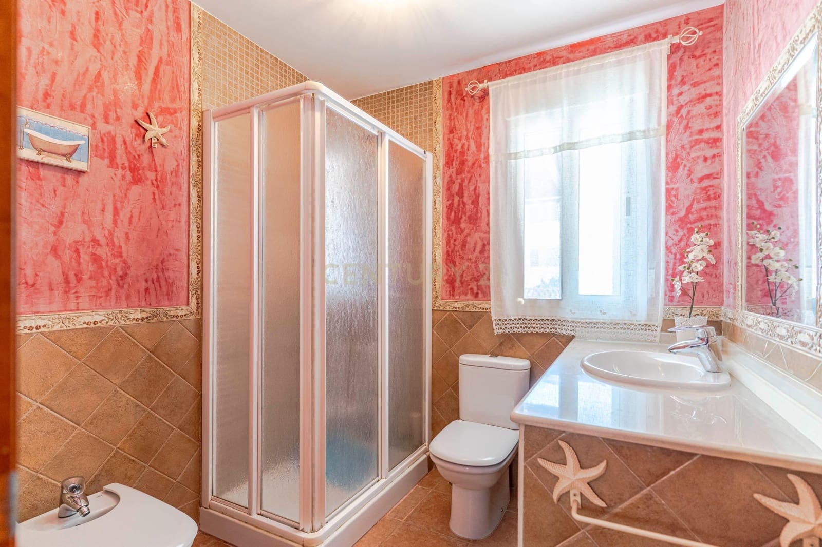 Chalet de 5 habitaciones en Almuñécar en venta con piscina - 750.000 € (Ref: 9531993)