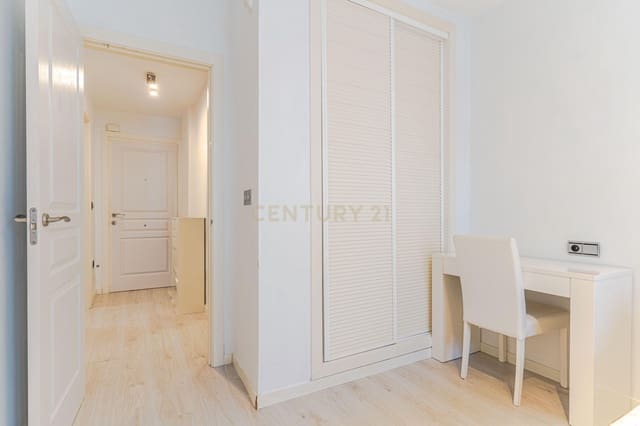 1 quarto Apartamento para venda em Vélez de Benaudalla com piscina - 105 000 € (Ref: 9532876)