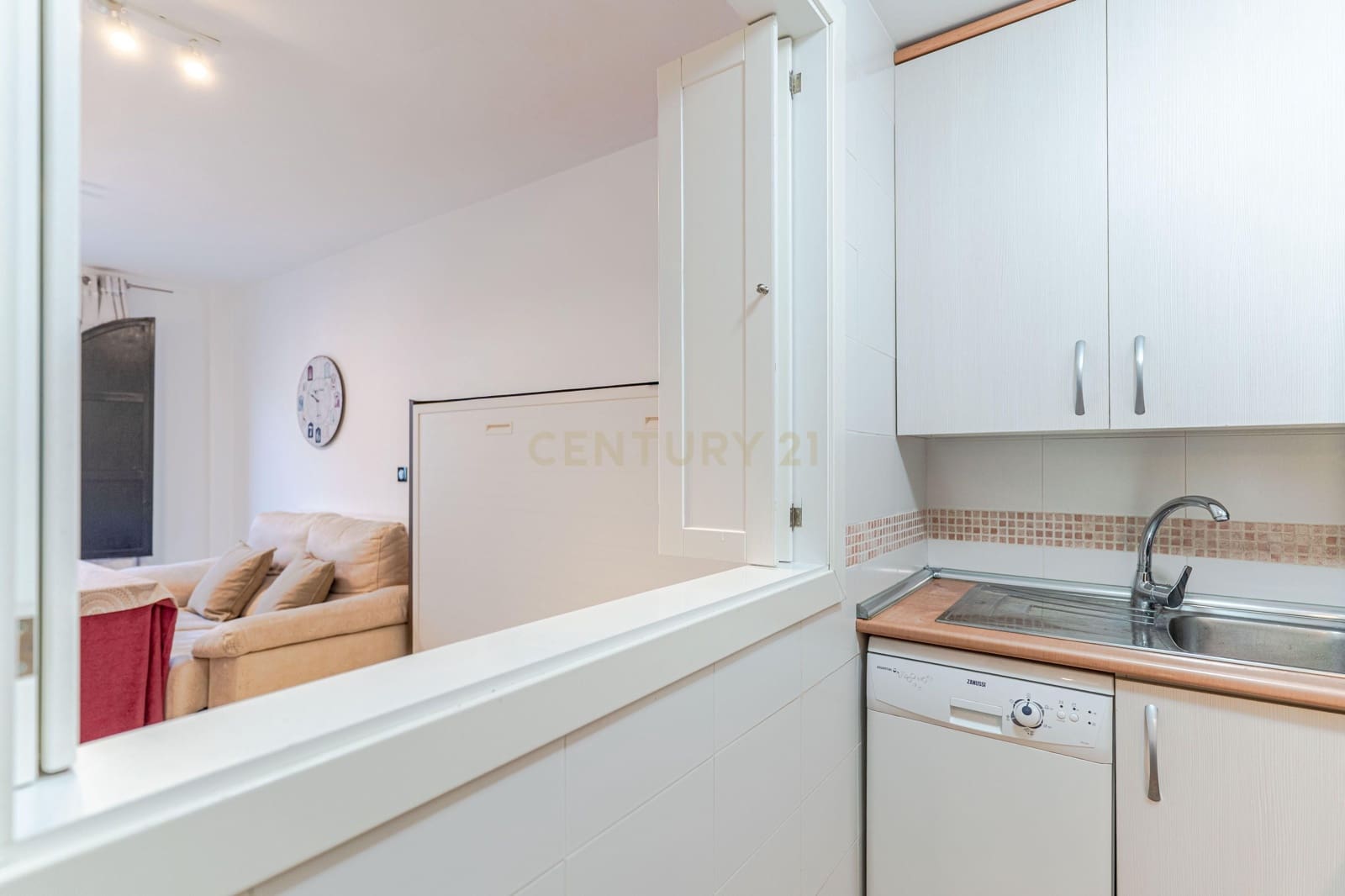 1 quarto Apartamento para venda em Velez de Benaudalla com piscina - 105 000 € (Ref: 9532876)