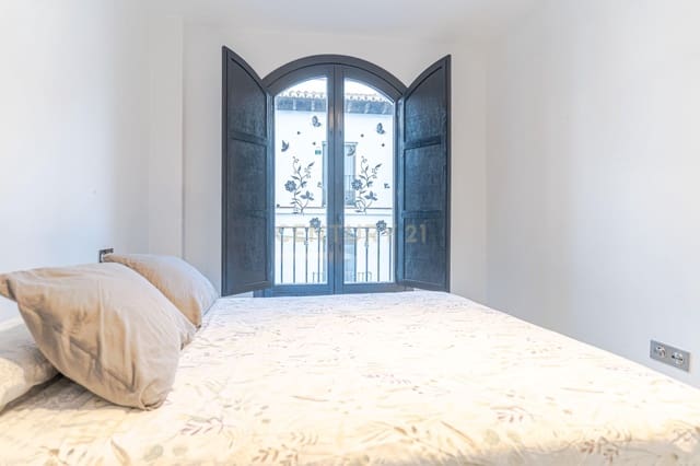 1 quarto Apartamento para venda em Vélez de Benaudalla com piscina - 105 000 € (Ref: 9532876)