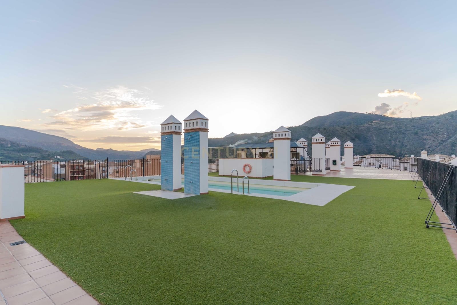 1 quarto Apartamento para venda em Velez de Benaudalla com piscina - 105 000 € (Ref: 9532876)