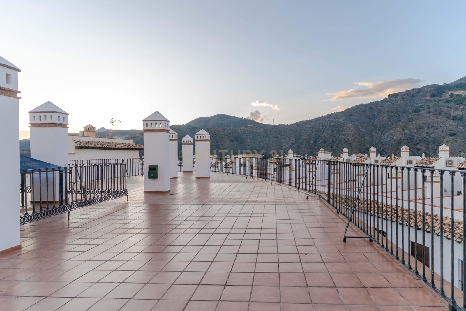 1 quarto Apartamento para venda em Velez de Benaudalla com piscina - 105 000 € (Ref: 9532876)